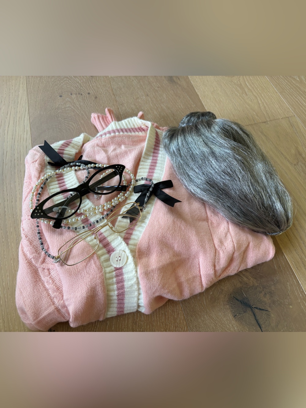 Women’s Medium Sweater Granny Costume Set